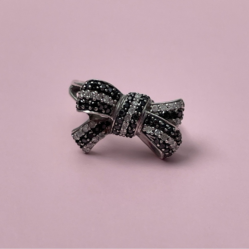 Black and White Diamond Bow Ring Size 5